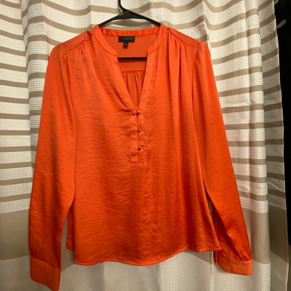 Limited blouse